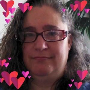 Meet your Posher, Lora